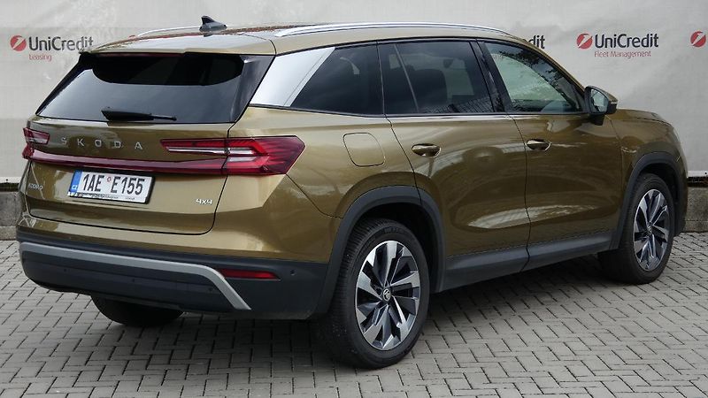 Škoda Kodiaq 2,0 TDi Selection 142 kW 4x4 D - fotka 3 z 31