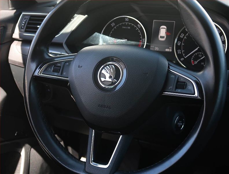 Škoda Superb (2015) Style 1.6 TDI, Serv.kniha - fotka 18 z 24