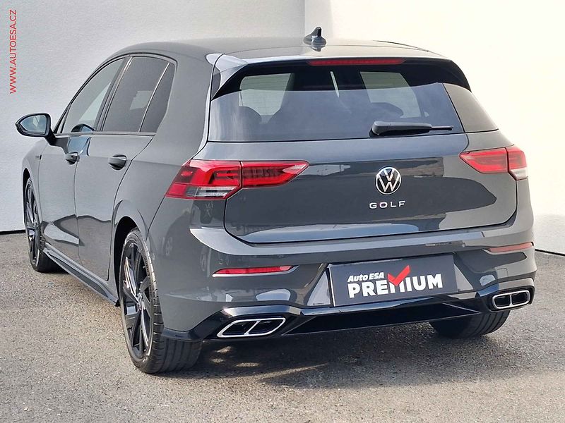 Volkswagen Golf (2023) 1.5 TSi, ČR, R-Line - fotka 6 z 18