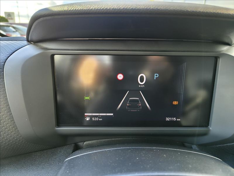 Citroën C4 1,2   EAT8 MAX - fotka 9 z 21
