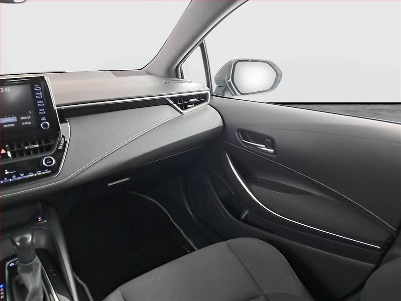 Toyota Corolla (2022) Active 2.0 Hybrid - fotka 8 z 20