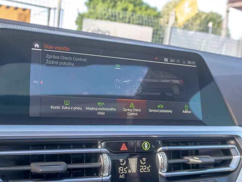 BMW Řada 4 (2022) 420D – M Sport Package Pro - fotka 33 z 61