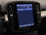 Volvo XC40 (2026) B4 AUT DARK PLUS - náhled 40