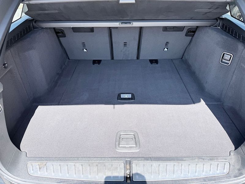 BMW Řada 5 530d Touring, Natáčecí náprava - fotka 26 z 26