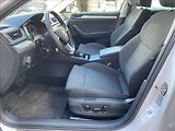 Škoda Superb 2,0 TDi  Executive / DSG / NAV - náhled 12