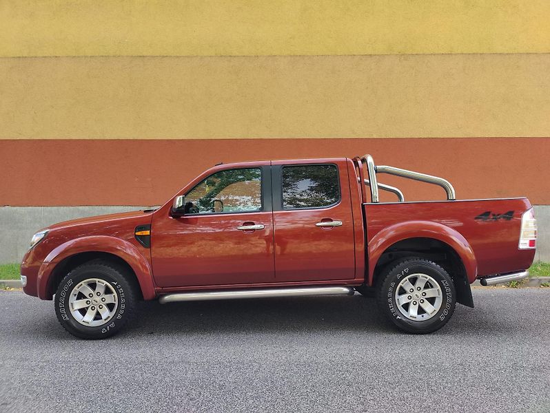Ford Ranger 3,0 TDCi 4WD /automat /u - fotka 2 z 29