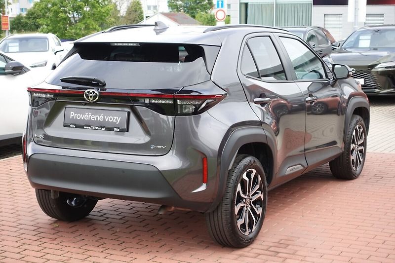 Toyota Yaris Cross 1,5 HEV Style - fotka 4 z 33