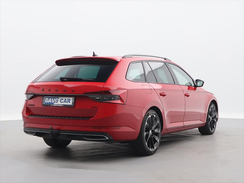 Škoda Superb 2,0 TDI 140kW Sportline 4x4 - fotka 7 z 29