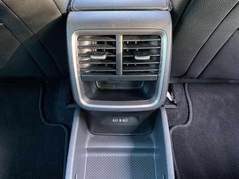 Škoda Octavia (2025) Combi 2.0 TDI DSG Top Selectio - fotka 28 z 37