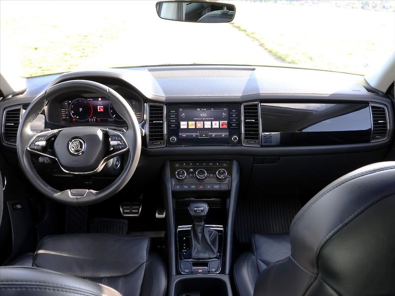 Škoda Kodiaq 2,0 TDI 147kW 4x4 DSG L&K DPH - fotka 36 z 44
