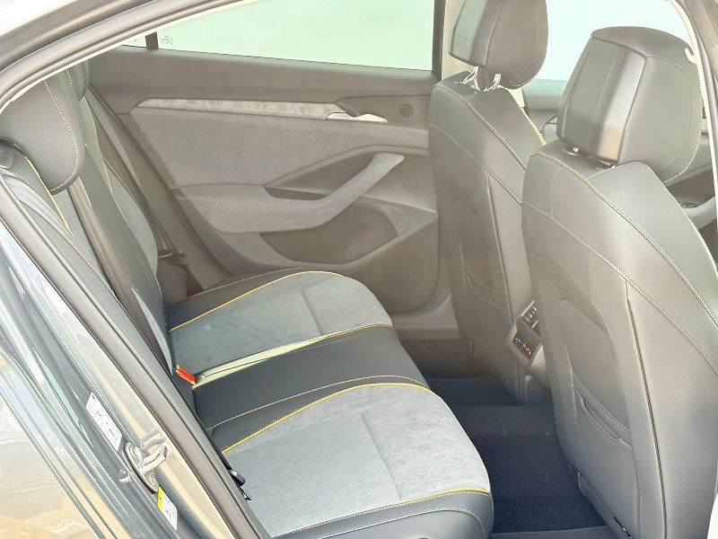 Škoda Superb (2026) DSG / 2.0 TDI / 110 kW / SELEC - fotka 9 z 32