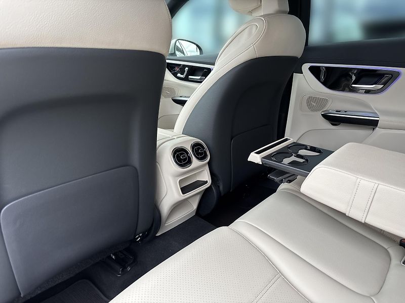 Mercedes-Benz GLC 220 d 4M Avantgarde kupé - fotka 23 z 27
