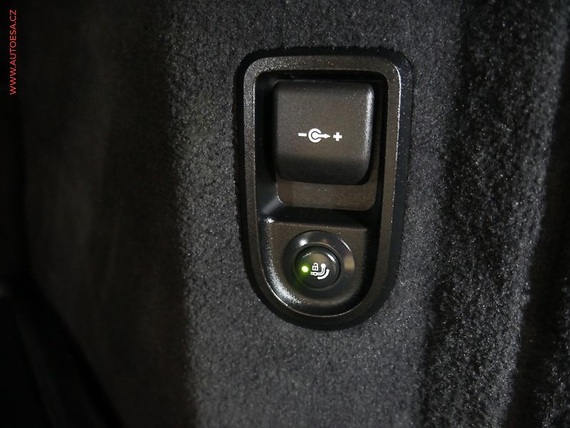 BMW Řada 5 (2017) 2.0d 520xd, AT, LED, panor - fotka 22 z 24