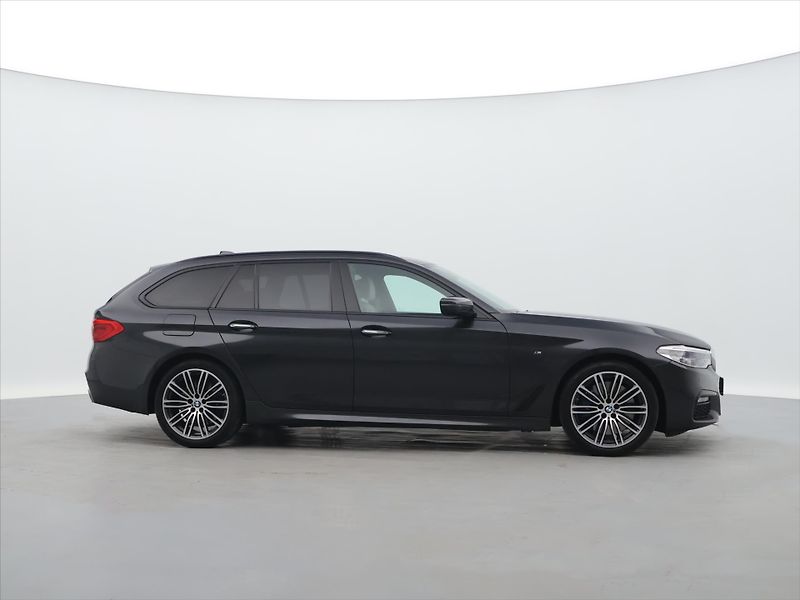 BMW Řada 5 3,0 540d 235kW xDrive M DPH - fotka 8 z 36
