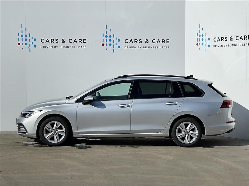 Volkswagen Golf 1,5 eTSI DSG Life  Variant - fotka 2 z 23