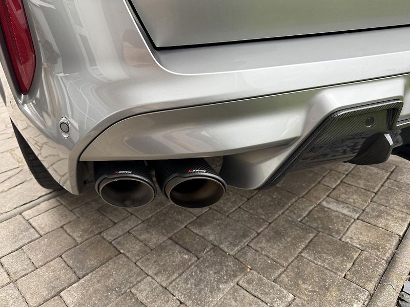 BMW X5 (2021) M, Akrapovič, nové brzdy, PPF - fotka 13 z 28