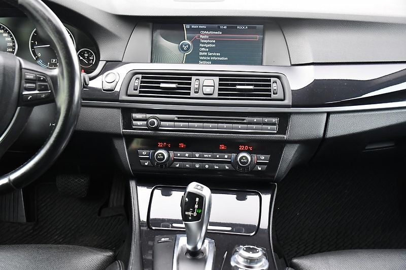 BMW Řada 5 530d xDrive ČR 2xKOLA - fotka 23 z 47