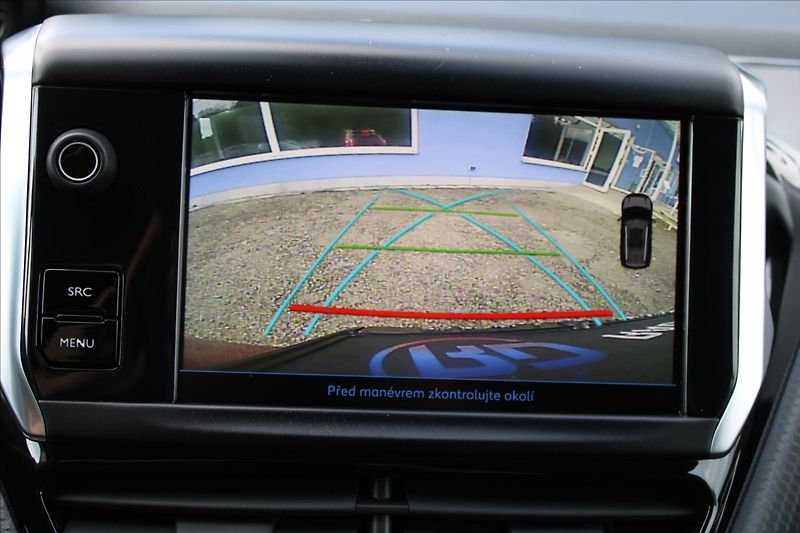 Peugeot 2008 1,2 T  AUTOMAT,ALLURE,WEBASTO - fotka 12 z 34