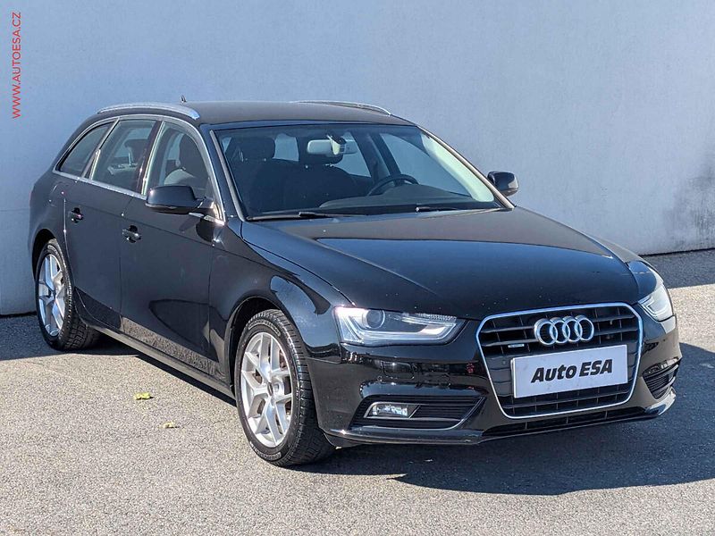 Audi A4 (2015) 2.0 TDi quattro, ČR, AT, navi - fotografie inzerátu