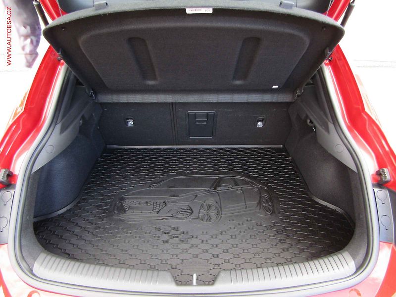 Hyundai i30 (2022) 1.0 T-GDi Fastback, 1.maj,ČR - fotka 7 z 22