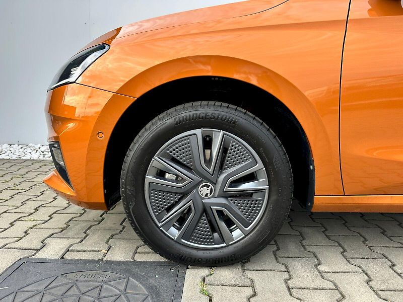 Škoda Fabia (2025) 1.0 TSI 85kW MP6 Top Selection - fotka 33 z 35