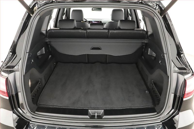 Mercedes-Benz GLB (2024) 200 d 4MATIC - fotka 19 z 20