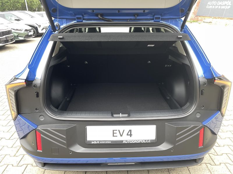 Kia EV4 (2025) EARTH 150 KW + 81,4 KWH 