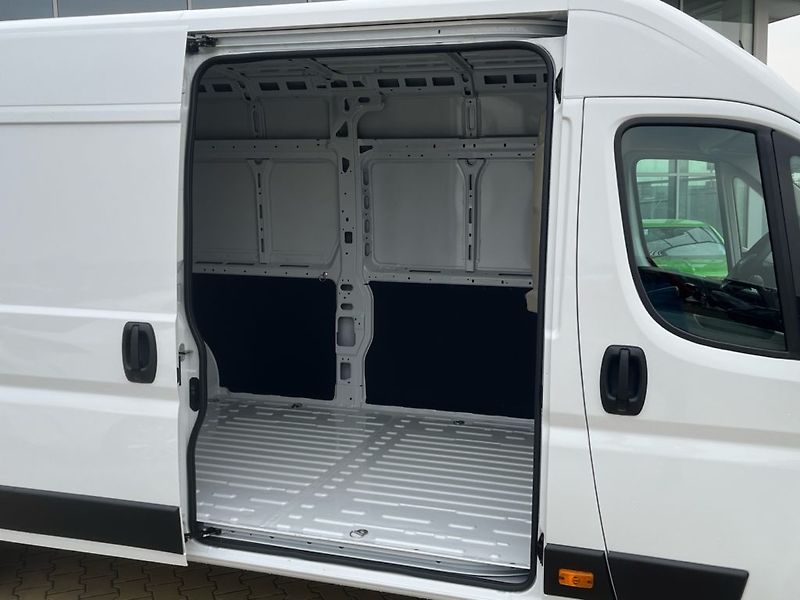 Opel Movano (2026) VAN L4H2 2.2CDTI (132kW/180k) - fotka 8 z 14