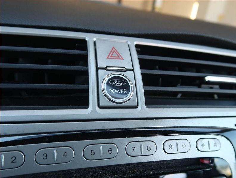 Ford Kuga (2012) 2.0 TDCi, 4X4, Automat - fotka 18 z 18