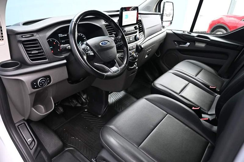 Ford Transit Custom (2020) 2.0 320 L2H1 9 Míst Klima ACC - fotka 10 z 26