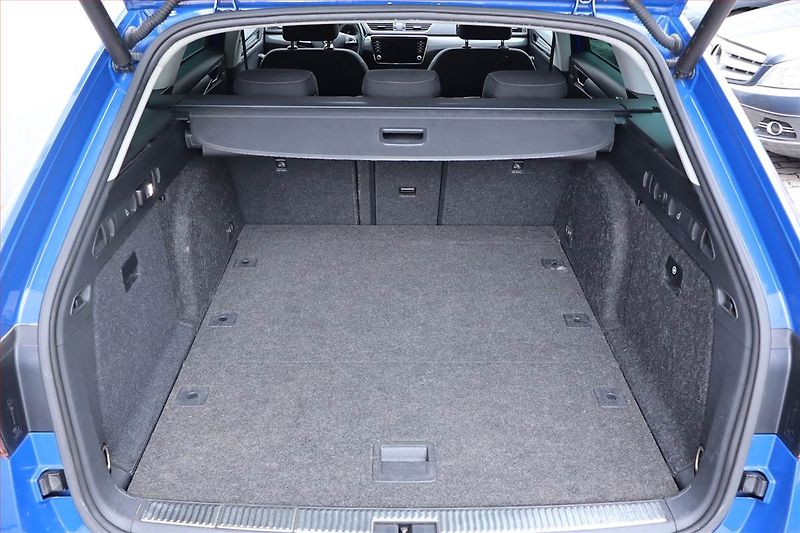 Škoda Superb (2019) Style 2.0 TDI, Automat - fotka 14 z 32