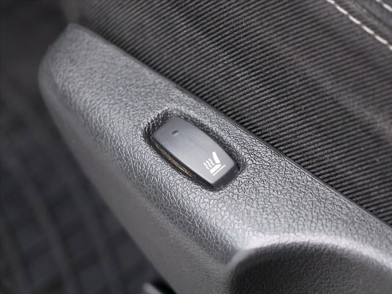Opel Vivaro 1,6 DCTi BiTurbo 107kW DPH - fotka 16 z 35