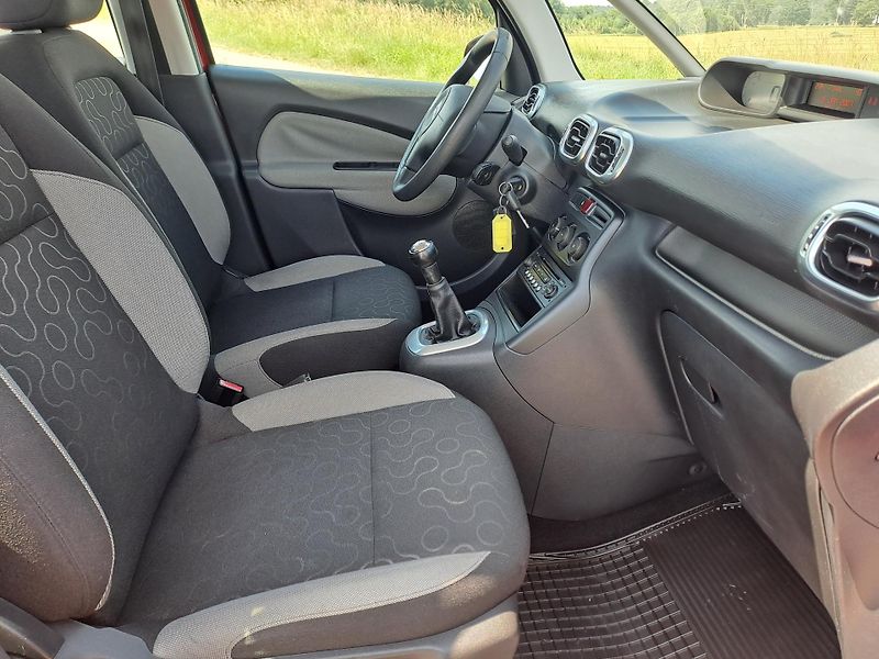 Citroën C3 Picasso (2011) 1.4 SERVISOVÁNO PĚKNÝ STAV - fotka 16 z 29