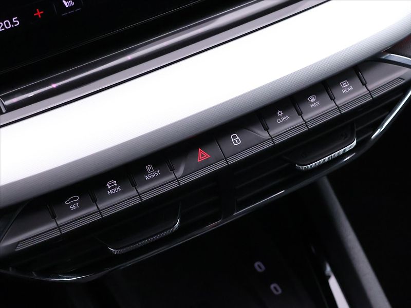 Škoda Octavia 2.0 TDI 110kW Style 1.Maj LED - fotka 25 z 33