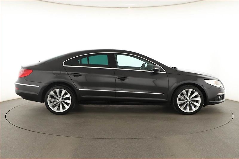 Volkswagen Passat CC (2009) 2.0 TDI, Xenony, Tempomat - fotka 6 z 17