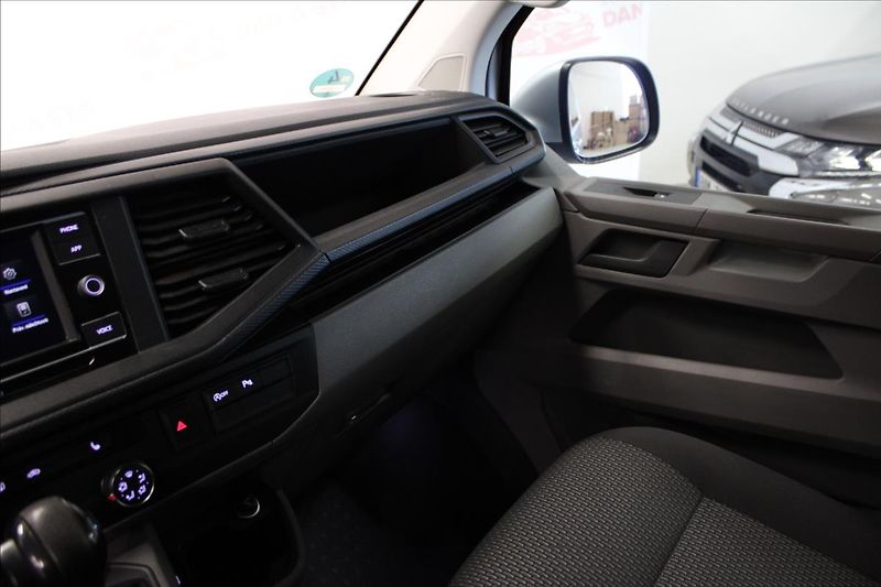 Volkswagen Transporter 2,0 TDI 110KW DSG 5 míst T6.1 - fotka 27 z 35