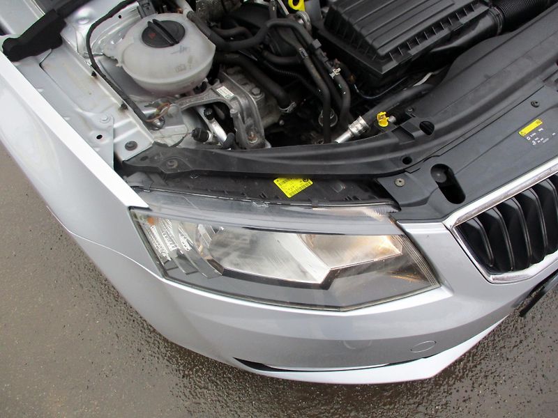 Škoda Octavia 1.2 TSi AMB*SERVIS*L+Z PNEU - fotka 38 z 40