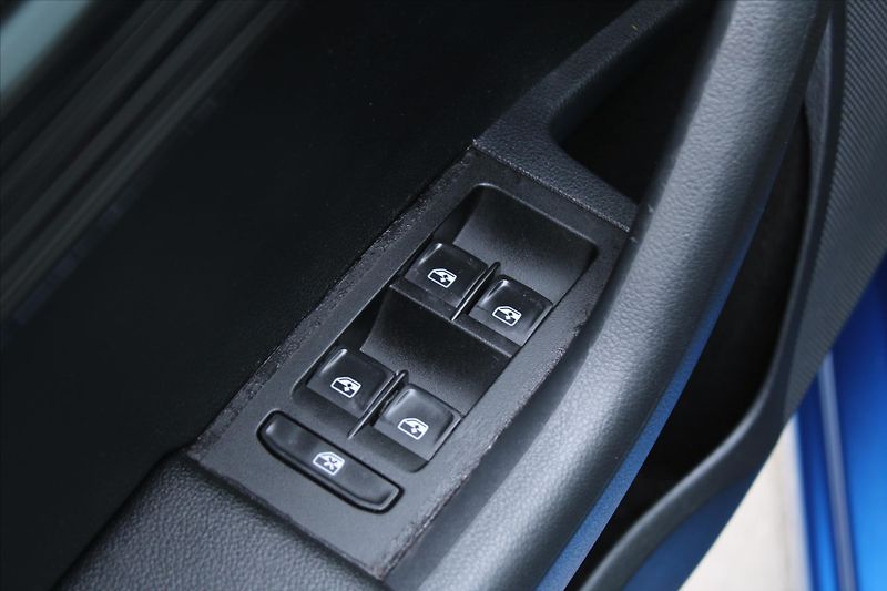 Škoda Octavia 2.0TDI 110kW DSG STYLE ČR - fotka 26 z 26
