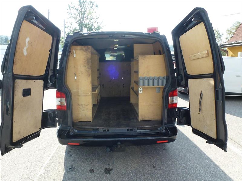 Volkswagen Transporter 2,0 TDI Long - fotka 21 z 48