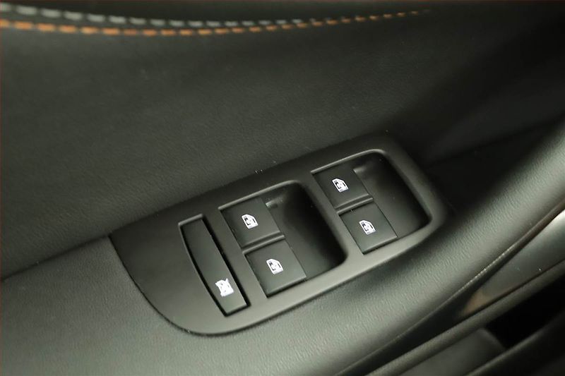 Opel Zafira (2019) 1.6 Turbo, 7 míst, Navi - fotka 12 z 14