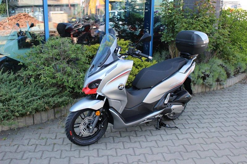 QJ Motor (2026) MTX 125 + kufr zdarma SKLADEM - fotka 8 z 8