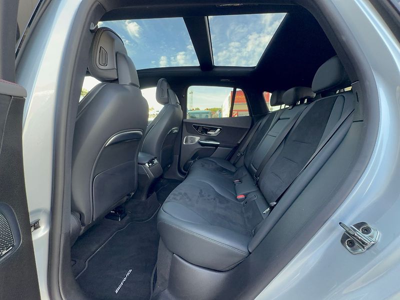 Mercedes-Benz Ostatní EQE 350 4MATIC SUV AMG - fotka 14 z 35