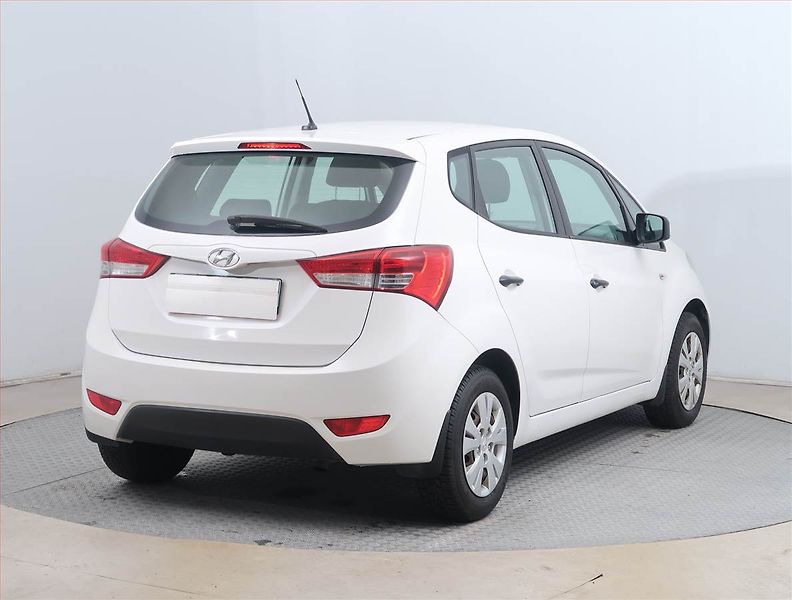 Hyundai ix20 (2015) 1.4 CRDi, nová STK - fotka 5 z 14