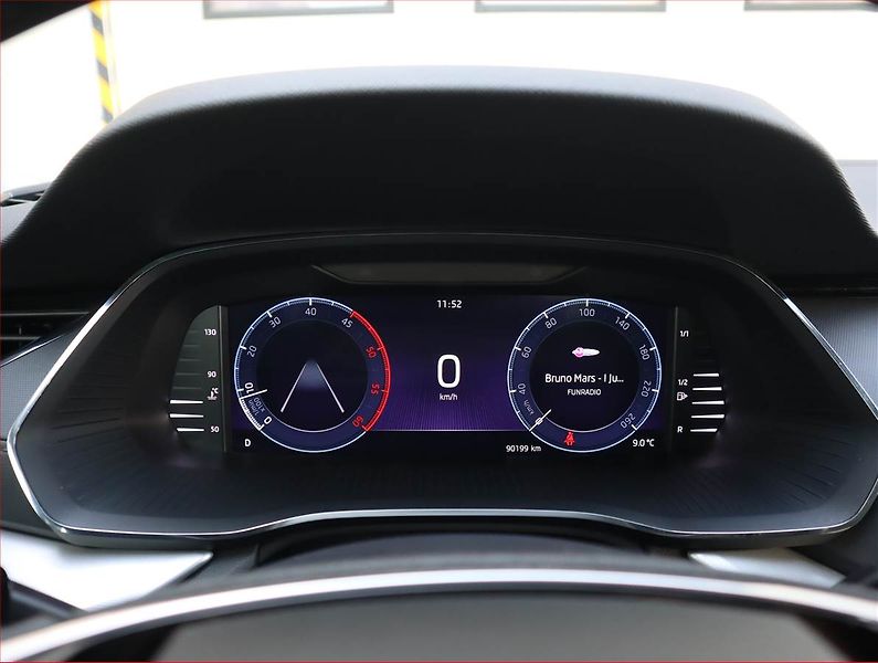 Škoda Octavia (2023) Ambition Plus 2.0 TDI - fotka 11 z 22