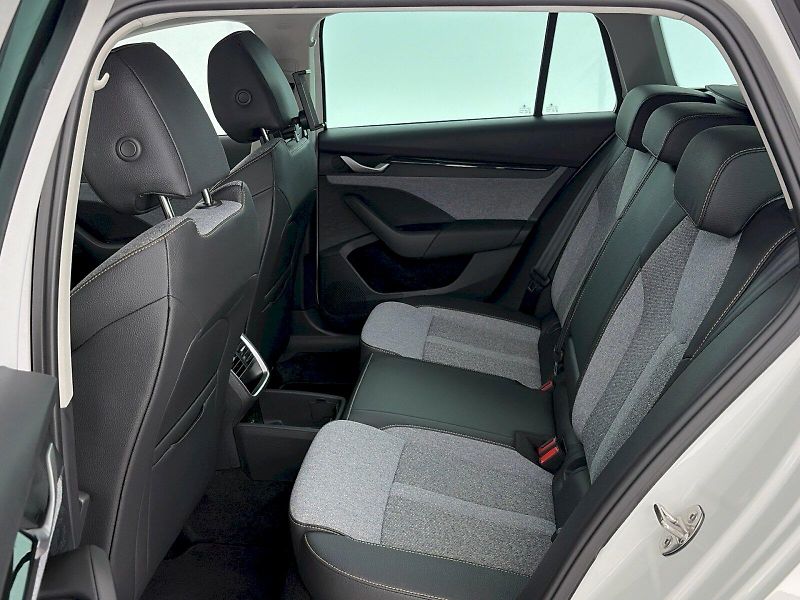 Škoda Octavia (2025) Combi 2.0TDI 85kW Top Selectio - fotka 8 z 31