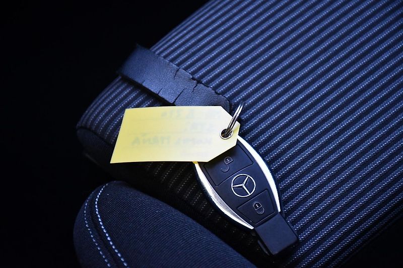 Mercedes-Benz Třídy B 220d PDC 4M N.TOP VYHŘ.SEDAČ - fotka 34 z 38