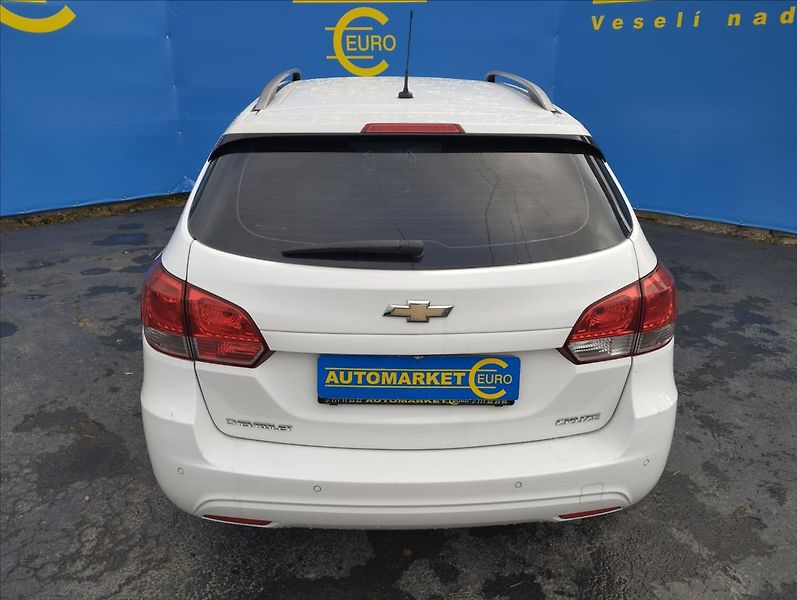 Chevrolet Cruze 1,7 96 KW - fotka 5 z 17