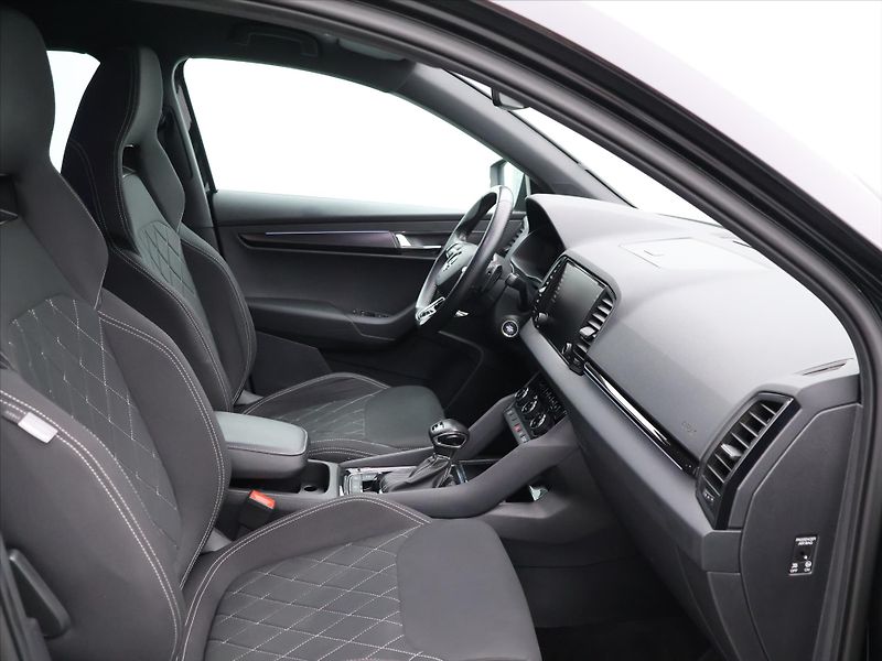 Škoda Karoq 2,0 TDI DSG 4x4 Sportline DPH - fotka 11 z 32