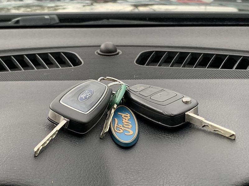 Ford Mondeo 2.0TDCi KLIMA ALU PŮVOD ČR - fotka 22 z 43