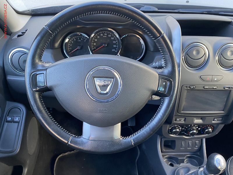 Dacia Duster (2015) 1.2 TCe, Celebration, TZ - fotka 11 z 14